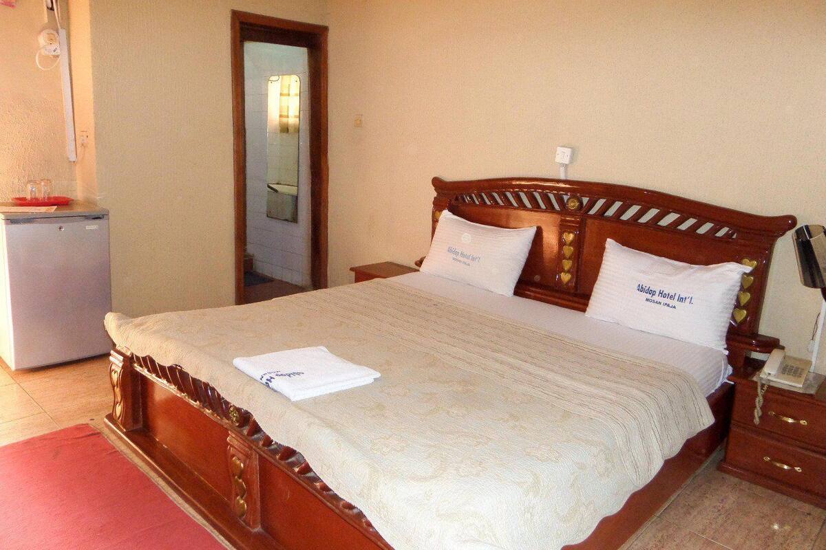 Rom – superior, 1 queensize-seng | Skrivebord