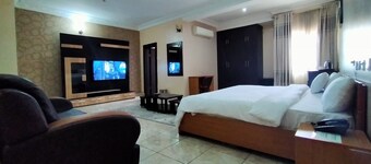 Laps New World Hotel