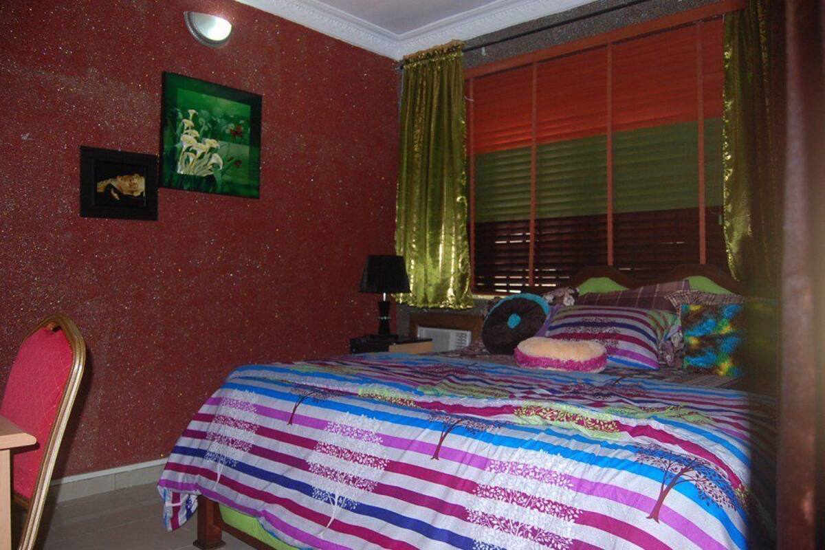 Quarto clássico, 1 cama de casal