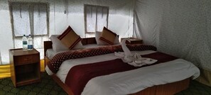 Desk, blackout curtains, rollaway beds, bed sheets - Nubra Summer Camp (Leh)