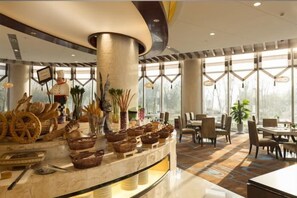 Desayuno buffet (CNY 48 por persona)