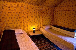 Deluxe Double Room, 1 Bedroom | Blackout curtains, bed sheets - Mulkila Adventures - Campsite (Lahul)