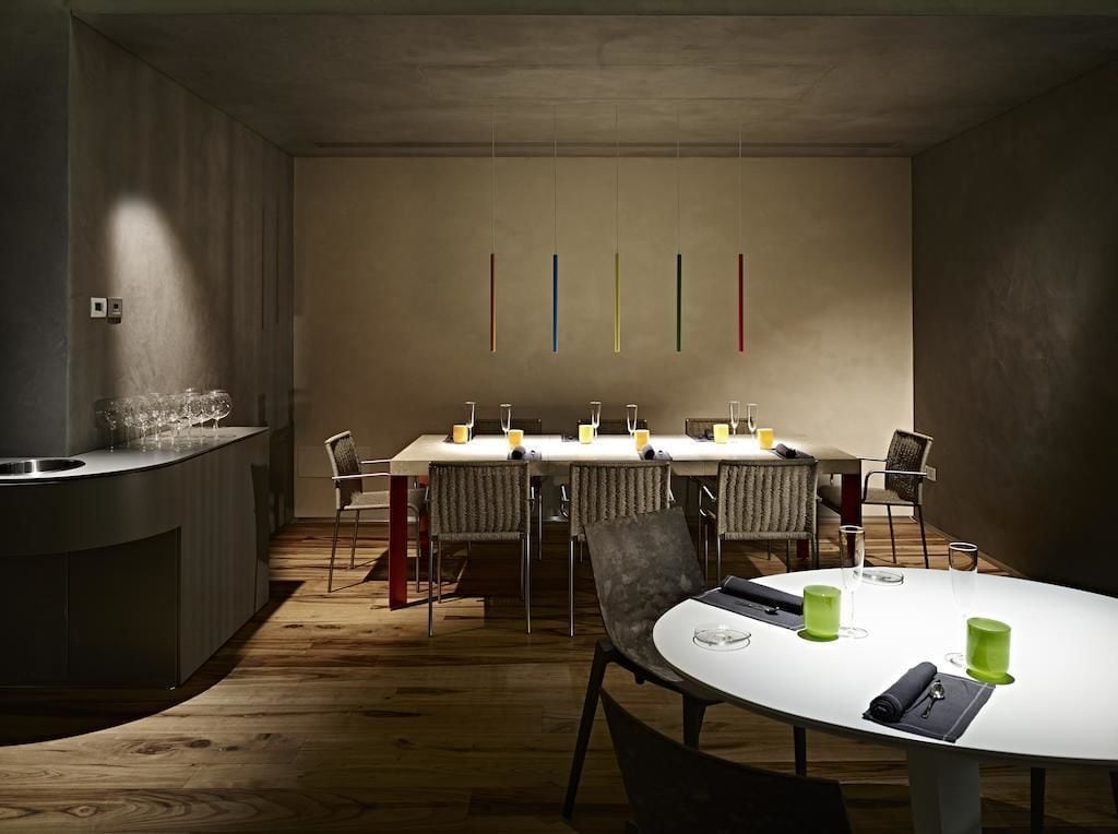 Daily continental breakfast (EUR 15 per person)