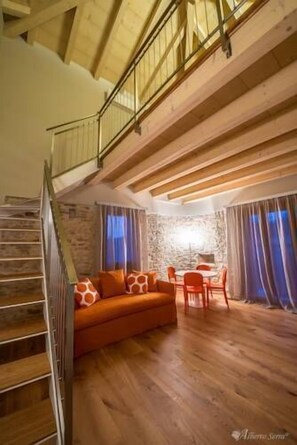 Premium Suite | Minibar, in-room safe, laptop workspace, soundproofing - Hotel Aqua Crua (Barbarano Vicentino)