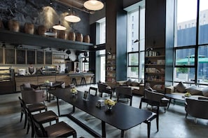 Daily buffet breakfast (CNY 78.00 per person) - The Lotus Hotel Chongqing (Chongqing)