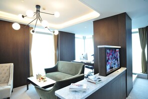 Quarto executivo | Roupas de cama premium, frigobar, cofres nos quartos, escrivaninha