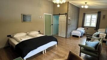 Blackout drapes, WiFi (free), bed sheets