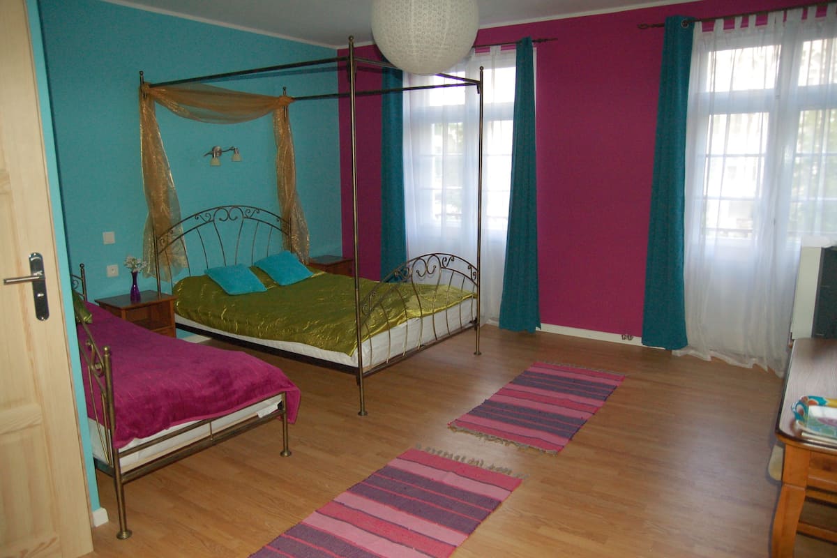 Iron/ironing board, free cots/infant beds, free WiFi