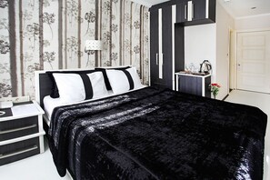 Superior-Doppelzimmer, 1 Doppelbett | Minibar, Schreibtisch, Zustellbetten, kostenloses WLAN