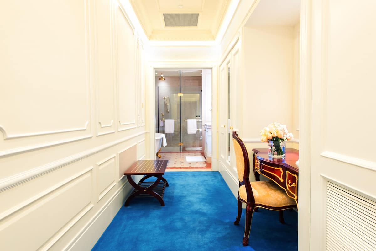 one bedroom suite with garden, balcony | bathroom | separate bathtub and shower, deep-soaking bathtub