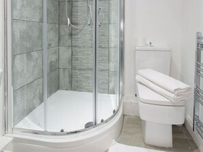 Bathroom - Shaftesbury Apartments (Leeds)