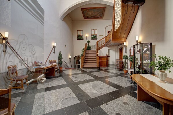 Reception - Gotikhotel Frenzelhof (Görlitz)