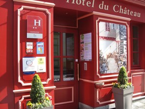 Property entrance - Hotel du Chateau (Vitre)