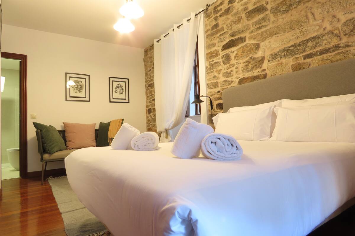 Wifi gratis y ropa de cama