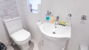 Comfort Apartment, 1 Bedroom | Bathroom