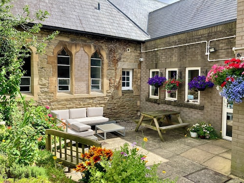 Ludlow Mascall Centre - Hostel