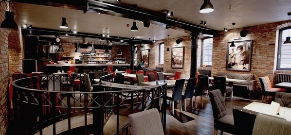 2 restaurants, Italiaanse gerechten