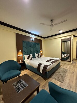 1 bedroom, hypo-allergenic bedding, desk, free WiFi - Hotel Royal Gasho (Kargil)