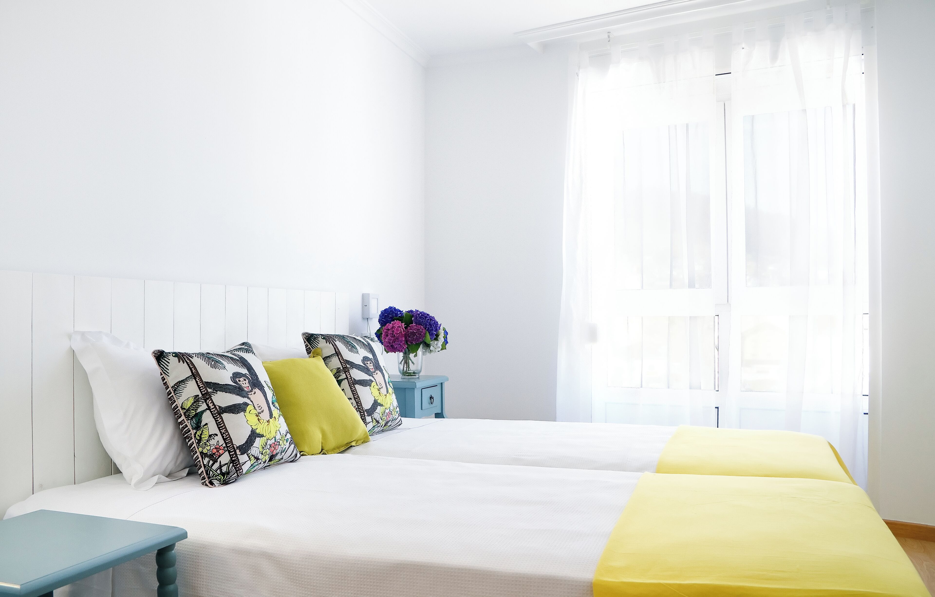 Premium bedding, iron/ironing board, cribs (surcharge), WiFi (free)