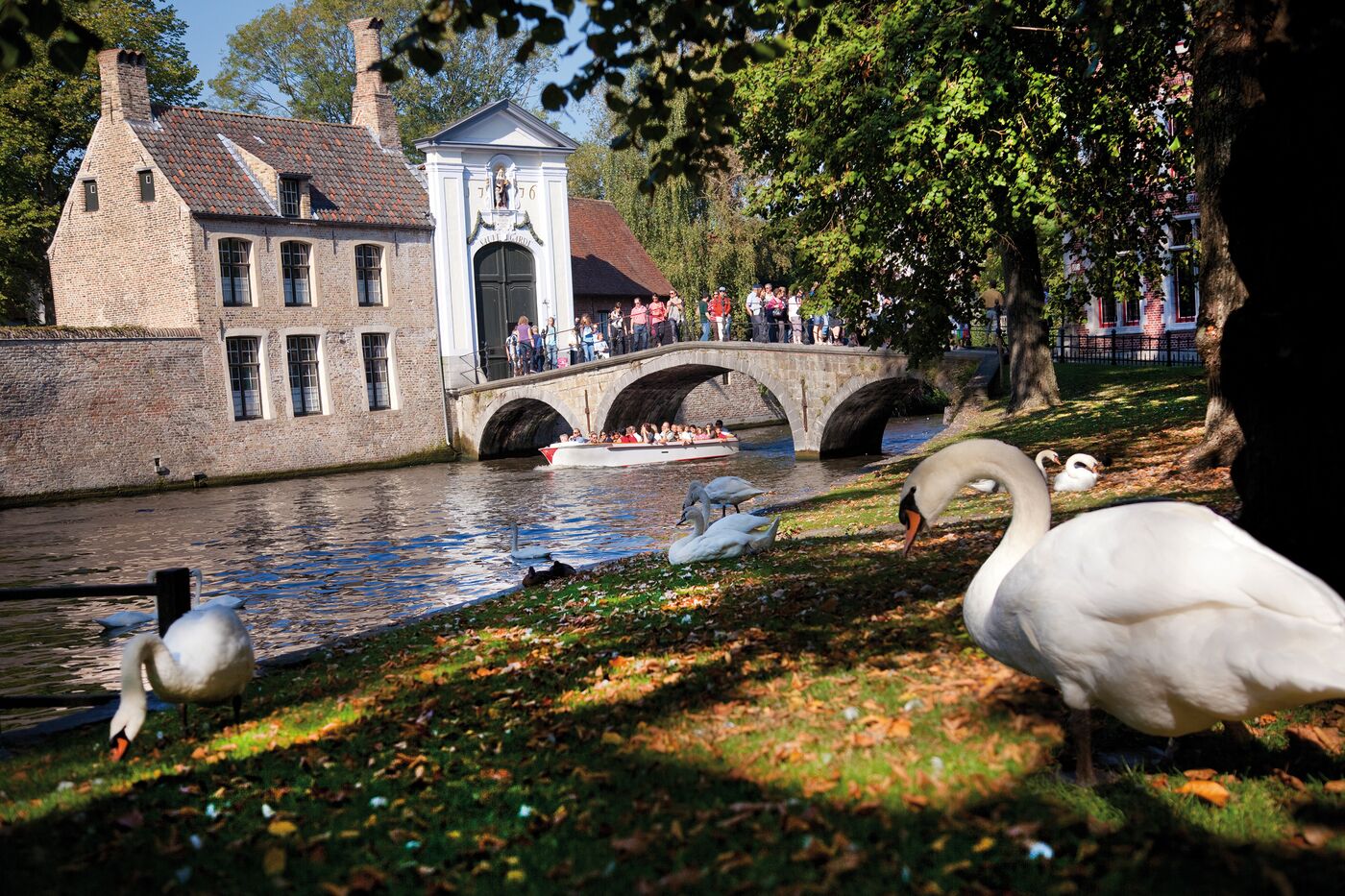 Photo - B-Square Brugge