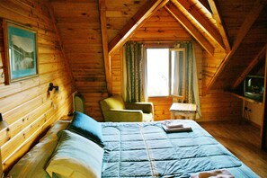 Superior dubbelrum | Skrivbord, gratis barnsängar och gratis wi-fi