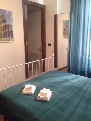 Standard-Doppel- oder -Zweibettzimmer