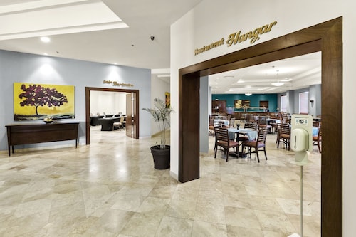 Hotel Aeropuerto Los Cabos