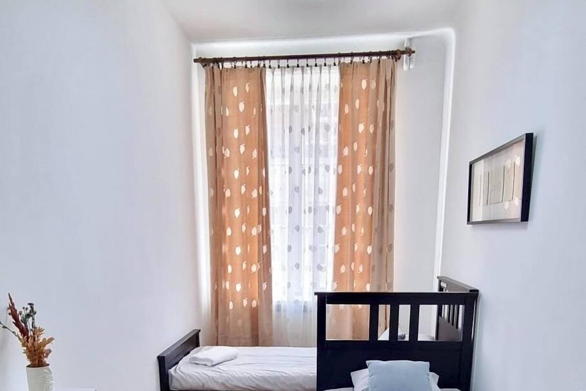 Departamento Premium, 4 habitaciones, vista a la ciudad (Świętojańska 27/29 m 2A) | Decoración personalizada y muebles diferentes