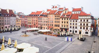 AAA STAY Market Square Old Town