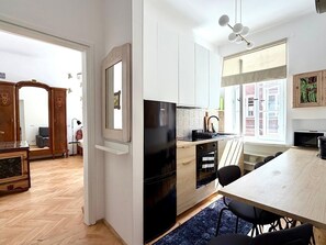 Deluxe Apartment, 1 Bedroom, Non Smoking, City View (Piwna 28/30) | Private kitchen | Fridge, stovetop, coffee/tea maker, electric kettle - AAA STAY Market Square Old Town (Warsaw)