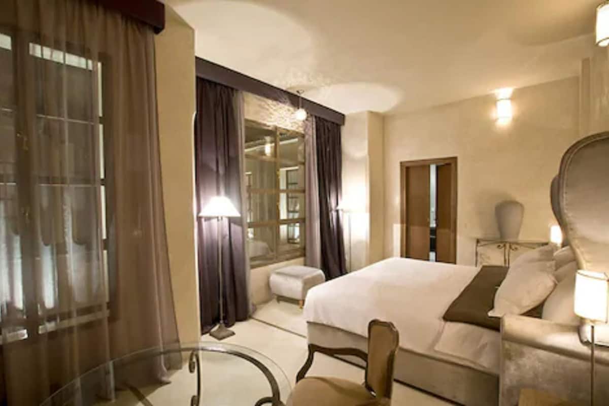 Superior Suite | Premium bedding, in-room safe, blackout drapes, free cribs/infant beds