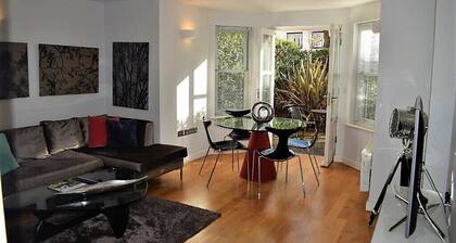 Lux Living Apartments - Marino Place