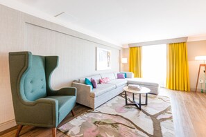 Televisión LCD, Netflix, Hulu, estación para reproductor de MP3