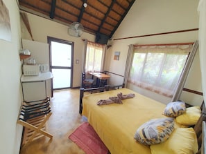 Economy Double Room, 1 Bedroom, Refrigerator, Poolside | Bed sheets - Thokozani Lodge (Mbombela)