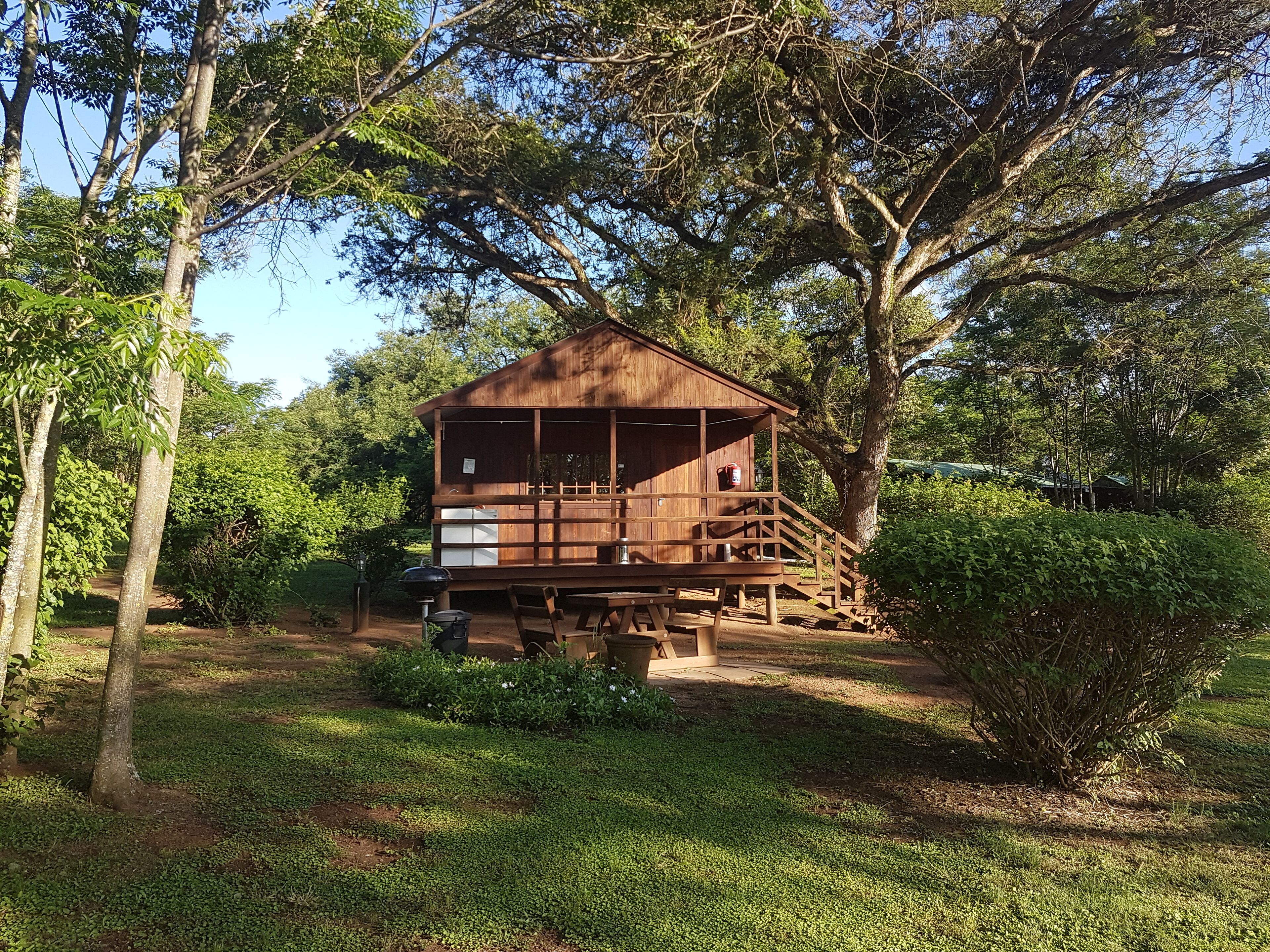 Chalé romântico, 1 quarto, cozinha americana, no jardim | Roupa de cama