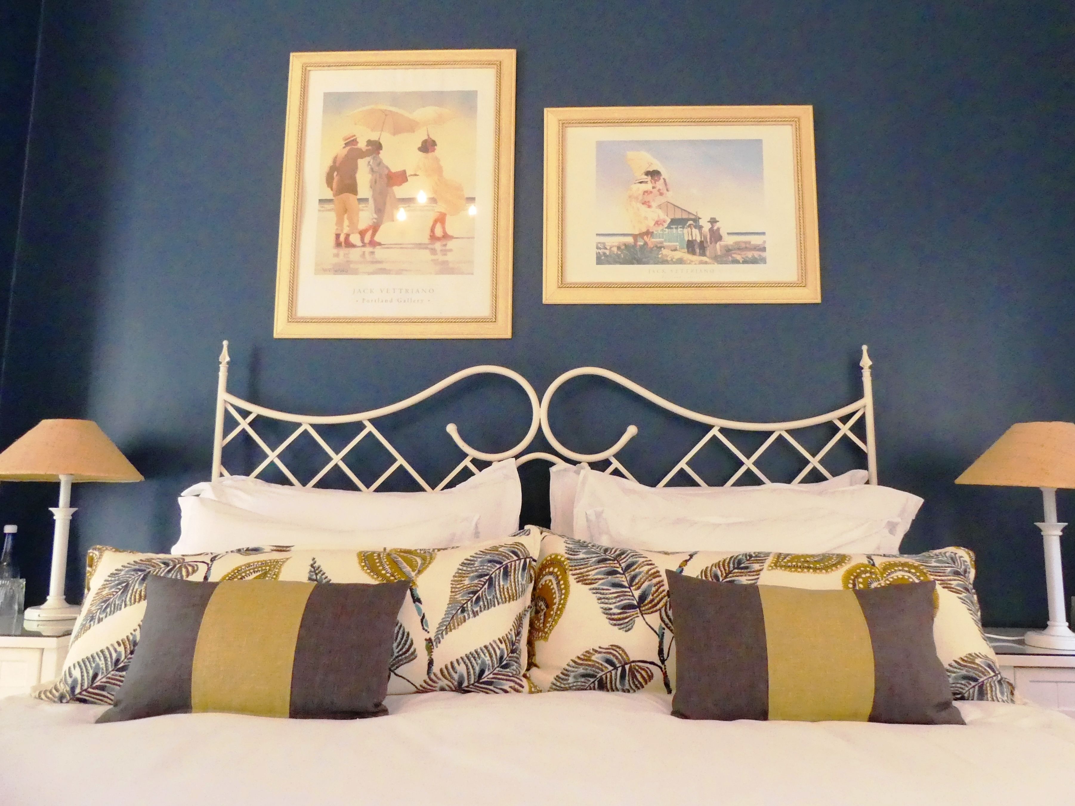 Luxury Suite, 1 Bedroom, Garden View | Desk, free WiFi, bed sheets