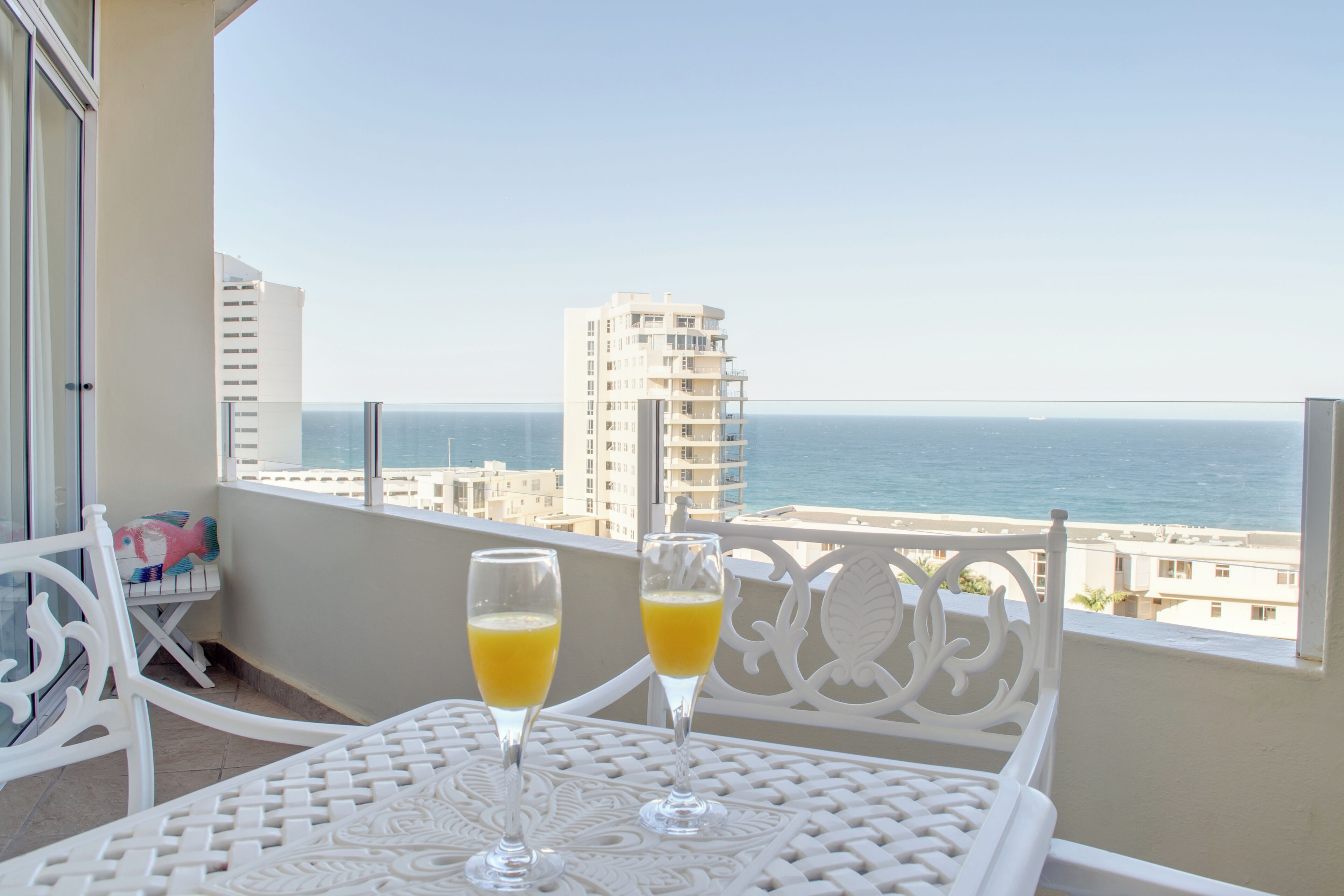 Luxury Apartment, 3 Bedrooms, Sea View, Sea Facing | Teres/patio