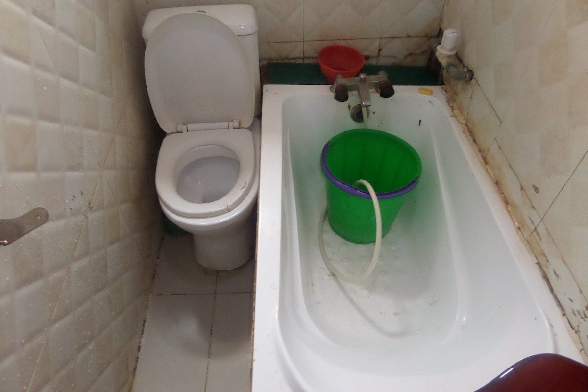 Standard Room, 1 Double Bed | Bathroom | Towels