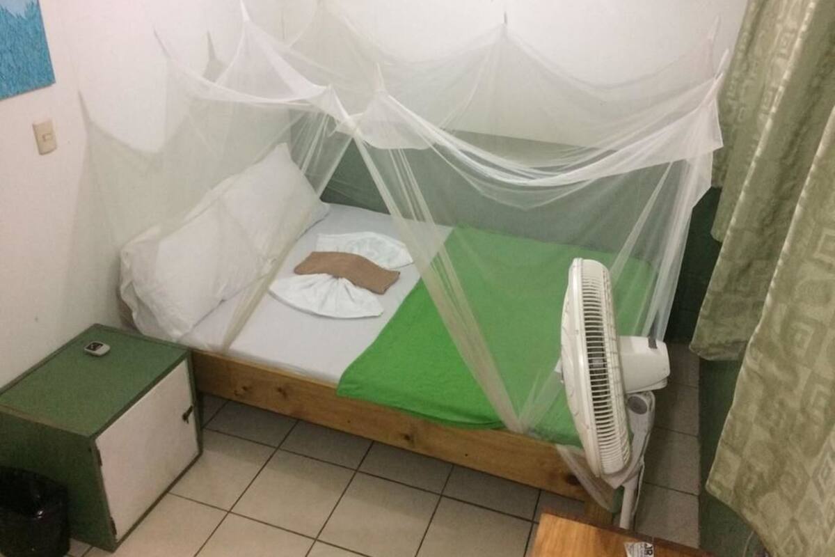 In-room safe, free WiFi
