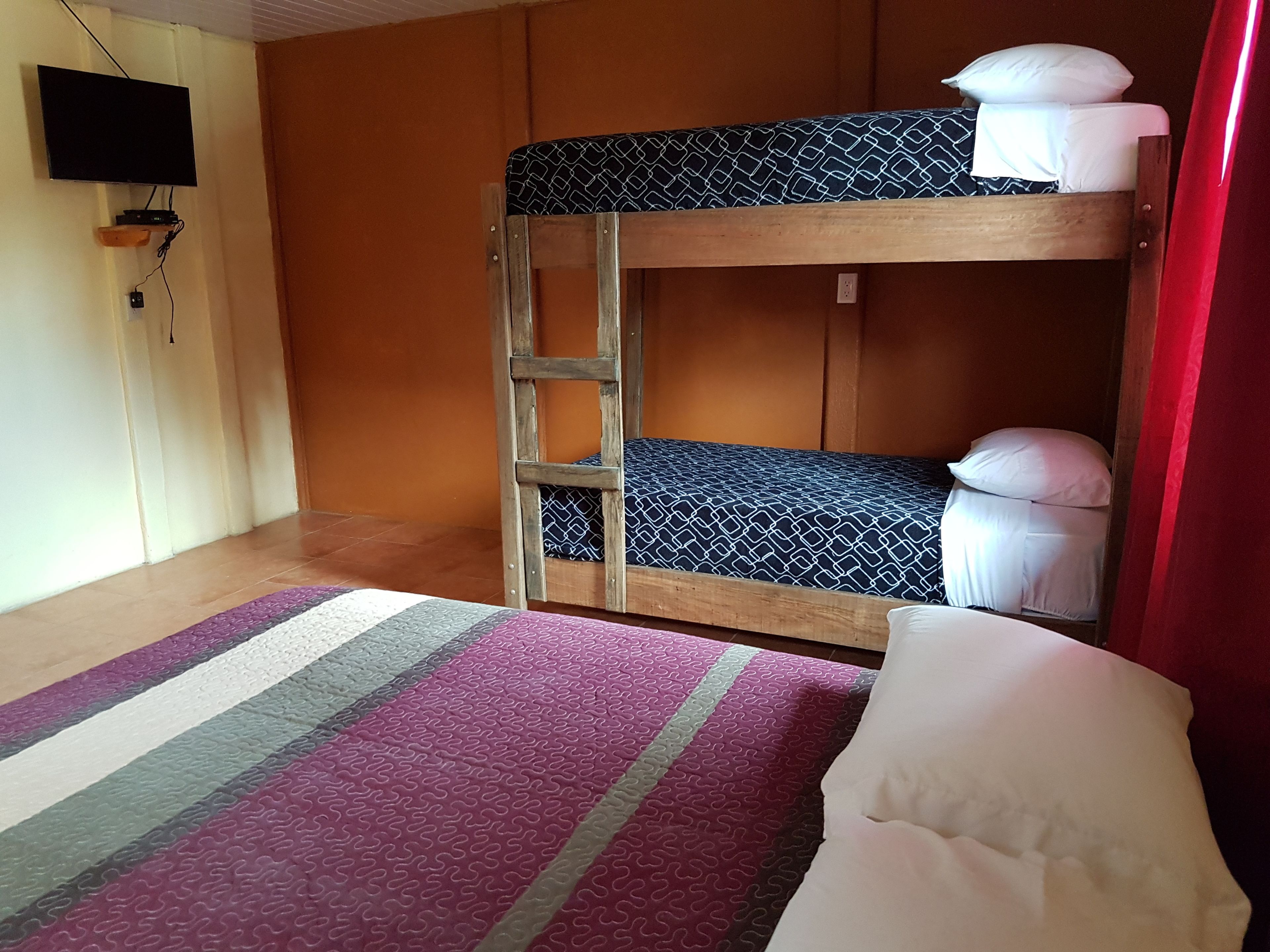 comfort quadruple room | 1 bedroom, free wifi, bed sheets
