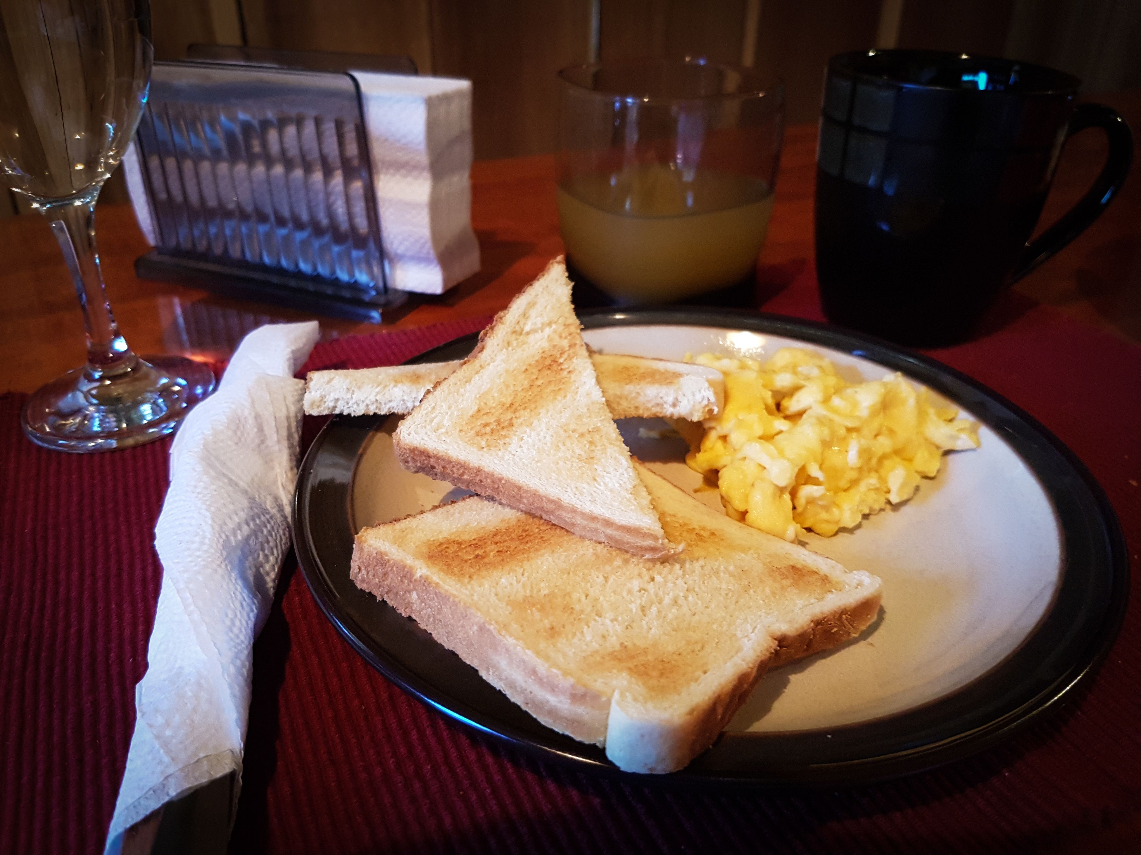 Free daily continental breakfast