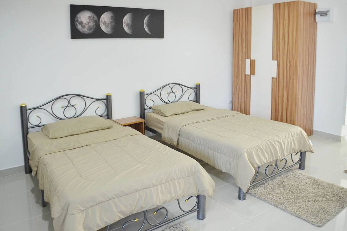 One Bedroom Apartment