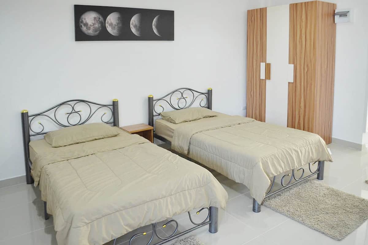 One Bedroom Apartment | Desk, free WiFi