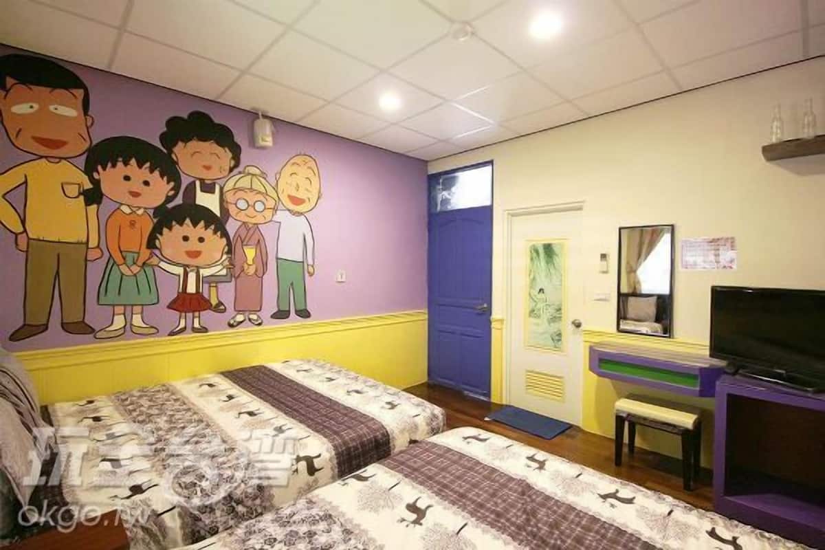 Comfort vierpersoonskamer, uitzicht op bergen | Een bureau, verduisterende gordijnen