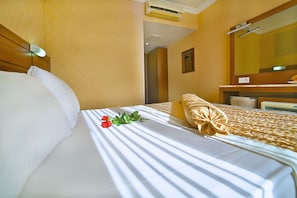 Double or Twin Room | Minibar, in-room safe, desk, free WiFi - The Center Hotel (Istanbul)