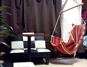 Quarto duplo básico, 1 quarto, para não fumantes | 2 quartos, Wi-Fi de cortesia, roupa de cama