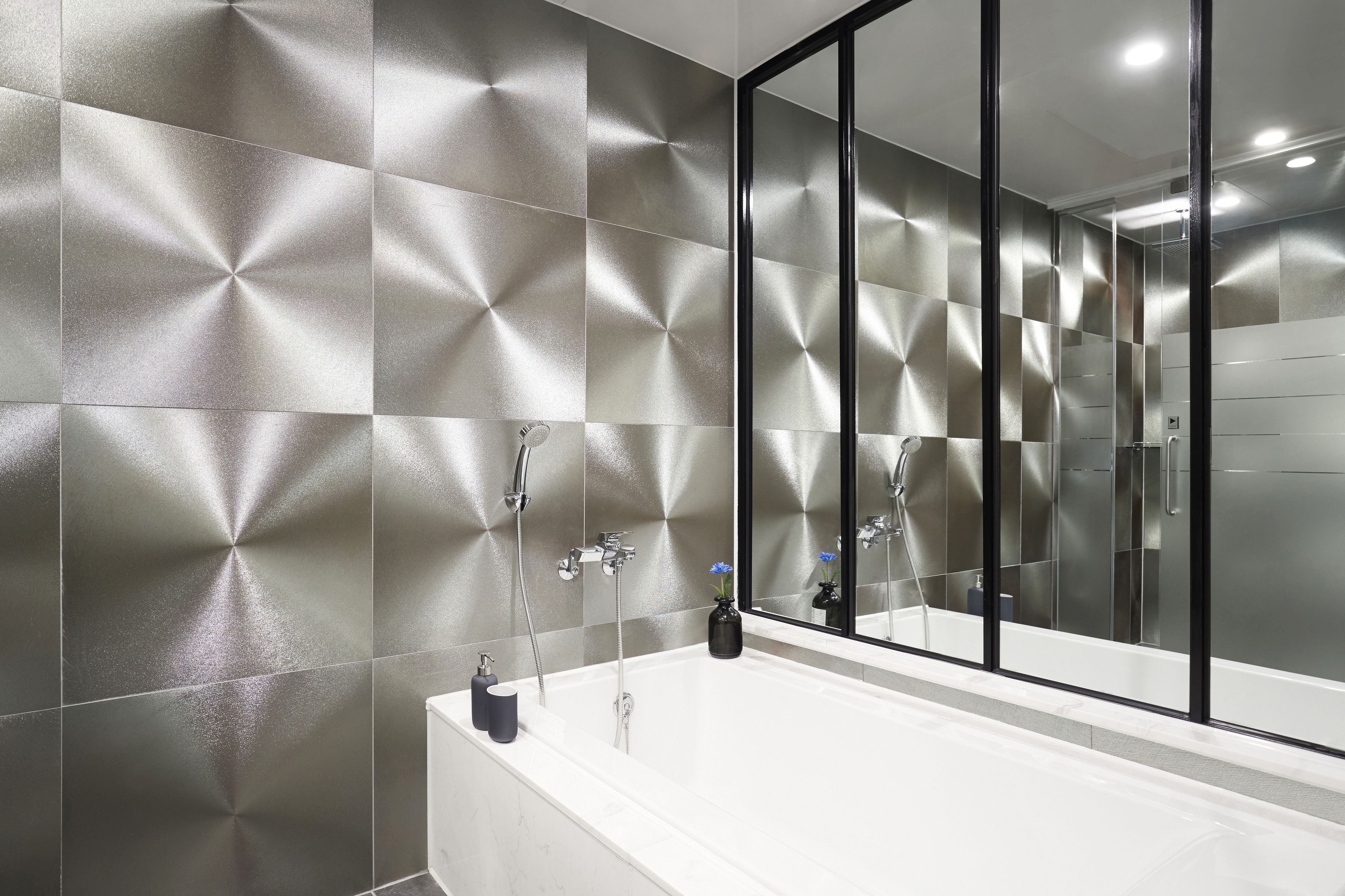 desk, blackout curtains, free wifi, bed sheets