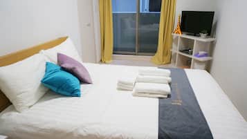 Deluxe Double Room, 1 Bedroom, Kitchen | Premium bedding, desk, blackout drapes, free WiFi