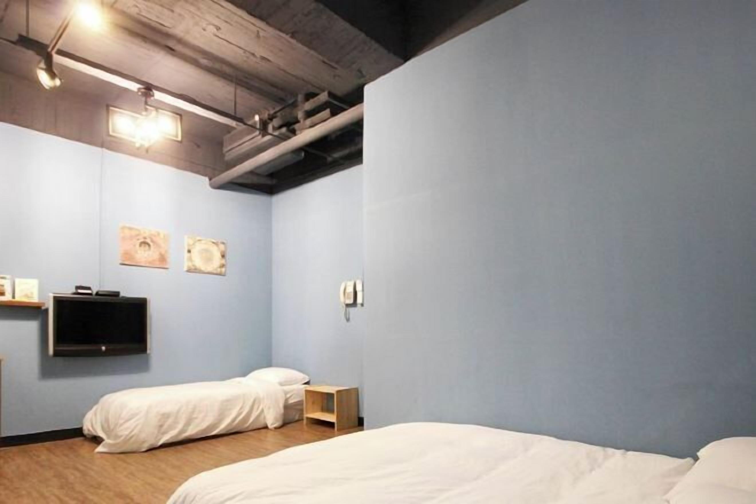 遮光布/窗簾、隔音、熨斗/熨衣板、折疊床/加床