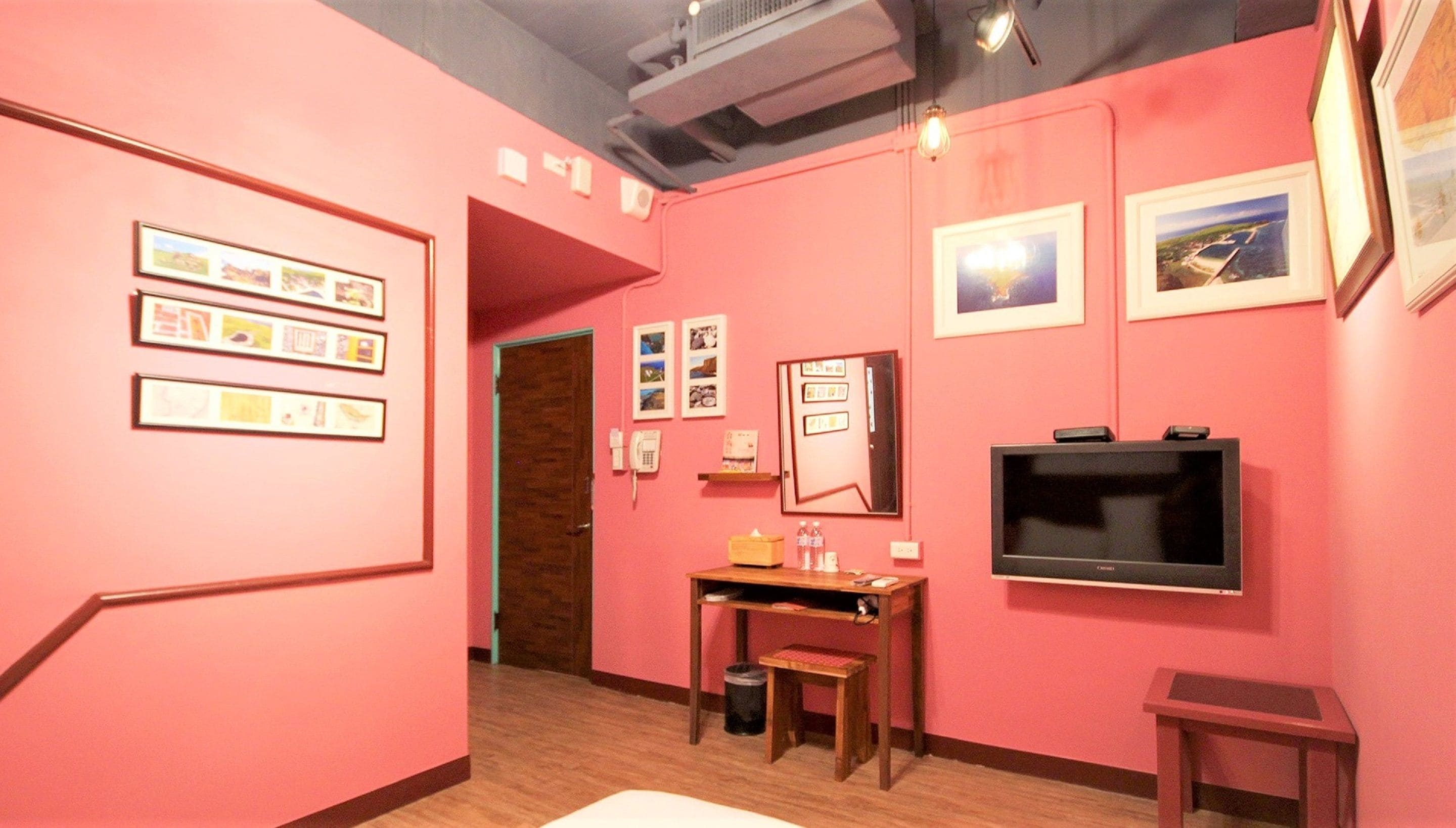 Standard Double Room | Blackout drapes, soundproofing, iron/ironing board, rollaway beds